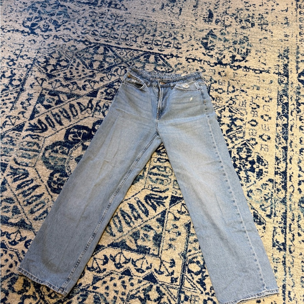 &Denim Straight Leg Distressed Jean
